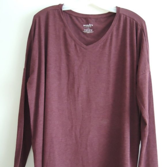 Ladies Top Size XL Burgundy L/S Thumbhole Relaxed Tunic - Wander by Hottotties - Picture 2 of 9